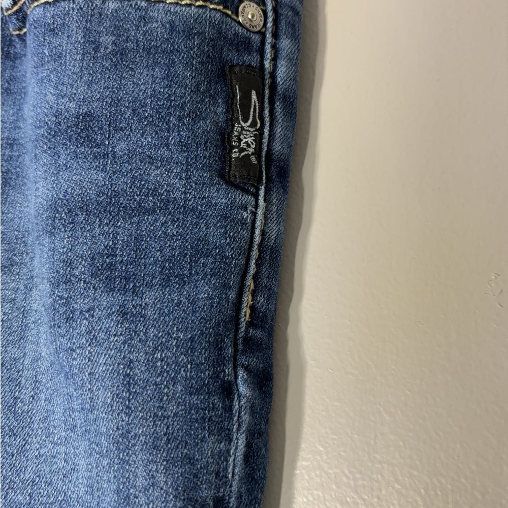 Silver Jeans - Picture 2 of 3